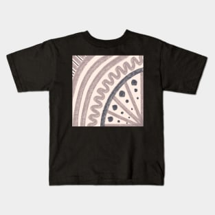 Waves and spots in warm neutral grey and dark charcoal Kids T-Shirt